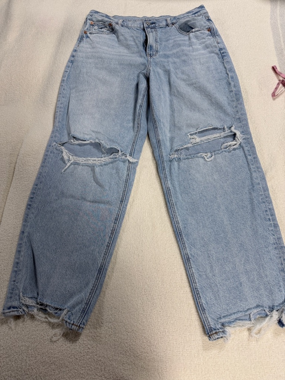 AE Super High-Rise Baggy Straight Distressed Jeans